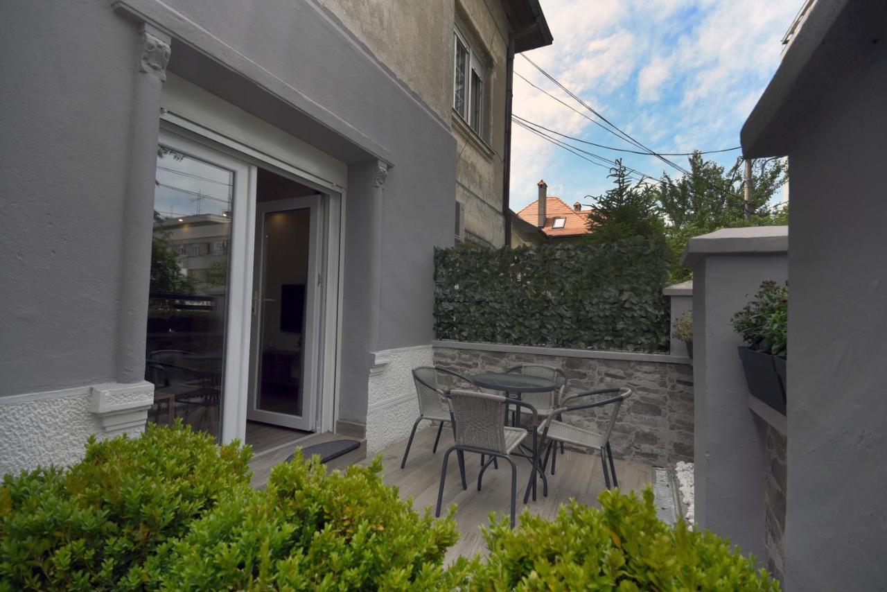 Tasos Apartment Beograd Bagian luar foto