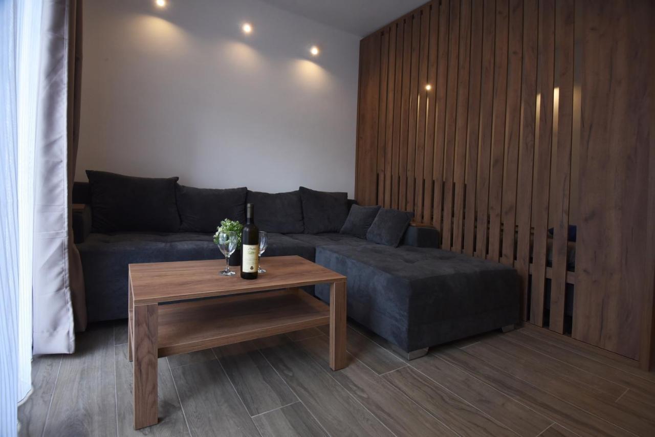 Tasos Apartment Beograd Bagian luar foto